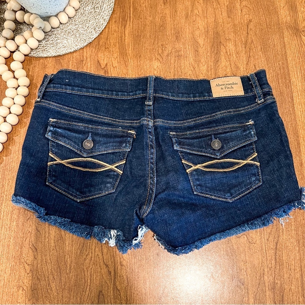 Abercrombie & Fitch Low Rise Denim Shorts - Picture 3 of 3